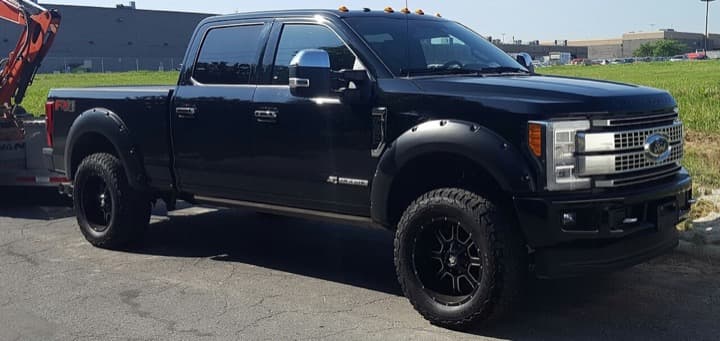 2017 Ford F-350 (representative photo)